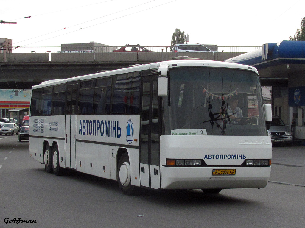 Днепропетровская область, Neoplan N318/3Ü Transliner № AE 9882 AA