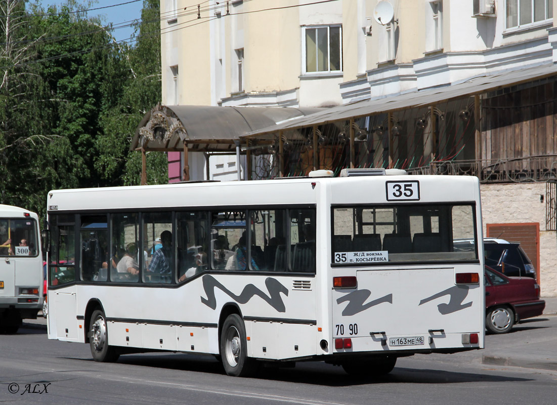 Липецкая область, Mercedes-Benz O405N2 № Н 163 МЕ 48