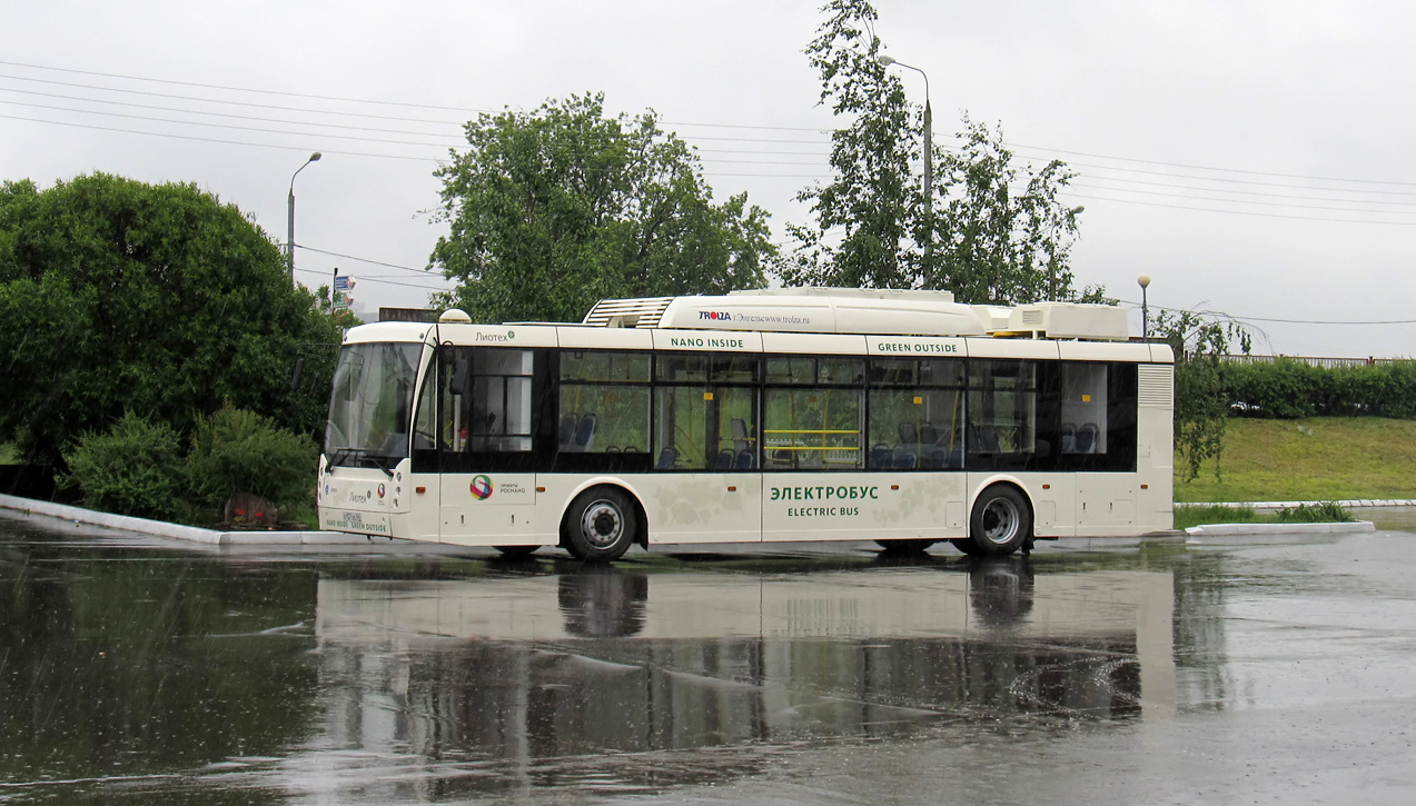 Saratov region, Trolza-5250.10 Nr. В 157 ХК 64; Nizhegorodskaya region — Busworld Russia 2012