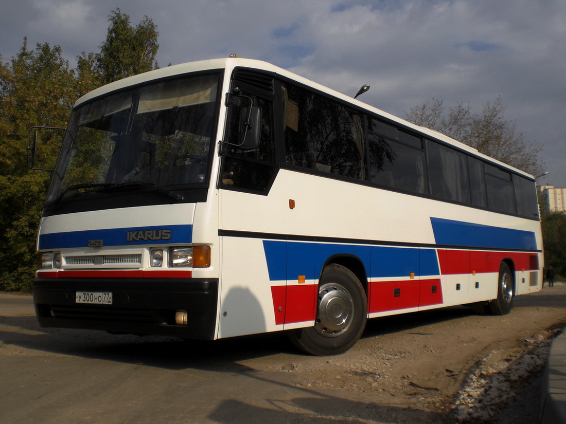 Москва, Ikarus 253.52 № У 300 НО 77