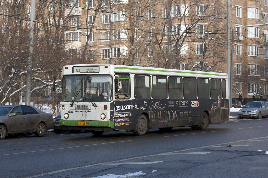 Москва, ЛиАЗ-5256.25 № 08123