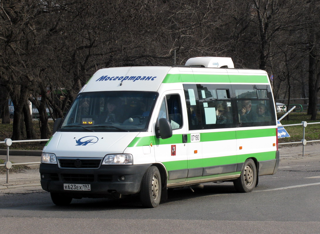 Moskva, FIAT Ducato 244 CSMMC-RLL, -RTL č. 07190