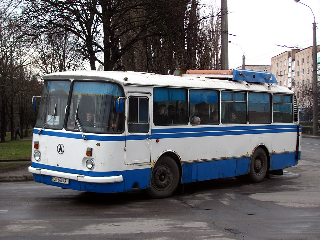 Ровненская область, ЛАЗ-695НГ № BK 6635 AI