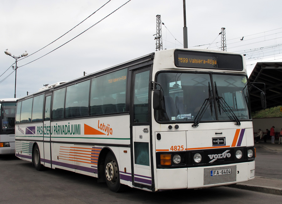 Lotyšsko, Van Hool T8 Alizée 260 č. 4825