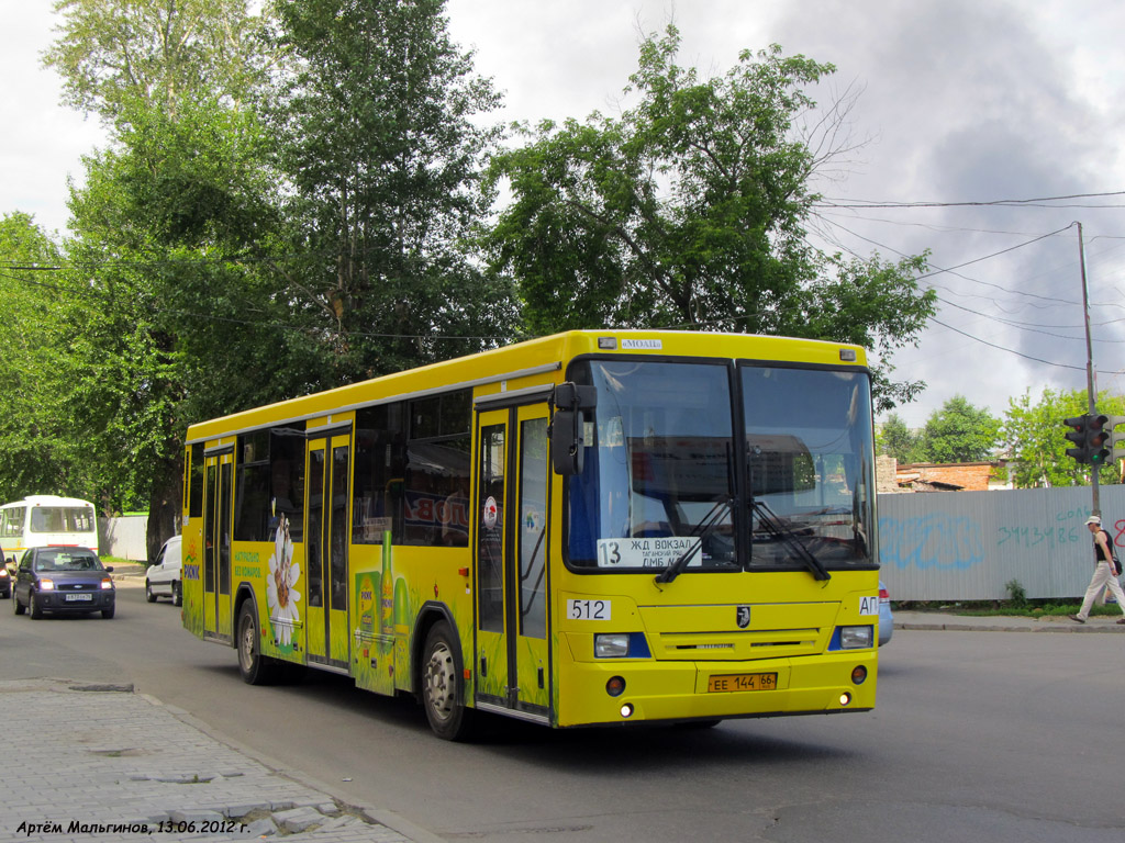 Sverdlovsk region, NefAZ-5299-20-32 # 512