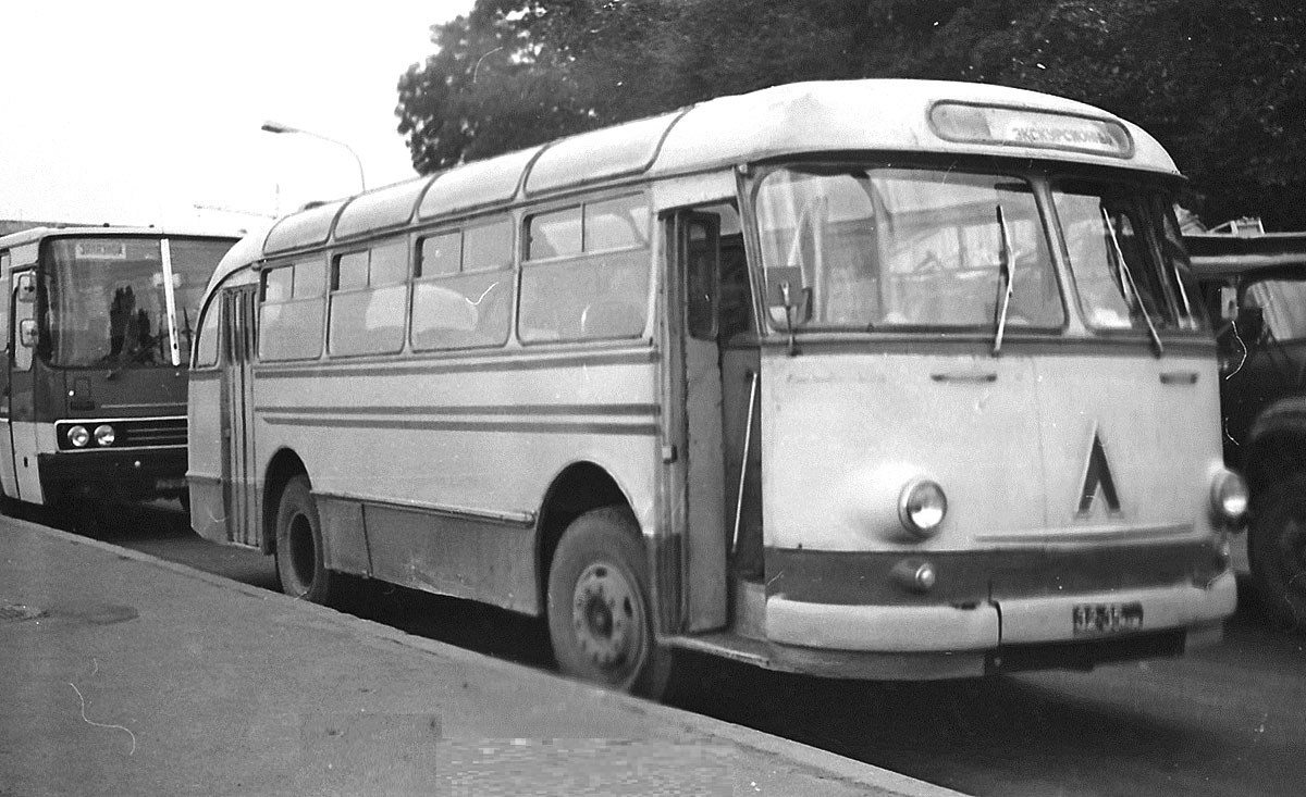 Petrohrad, LAZ-695E č. 32-35 МЖ; Petrohrad — Old photos