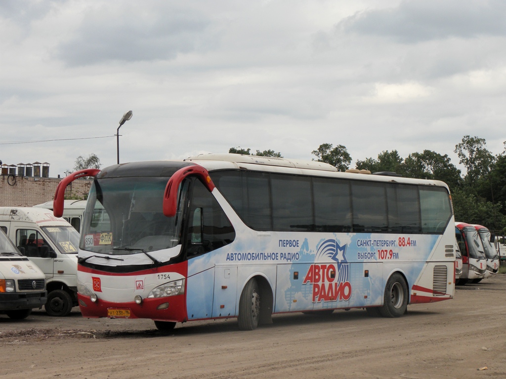 Санкт-Петербург, Yutong ZK6119HA № n754