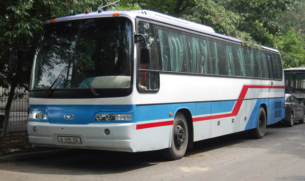 Алматы, Daewoo BH117H Royal Cruistar № A 690 EE