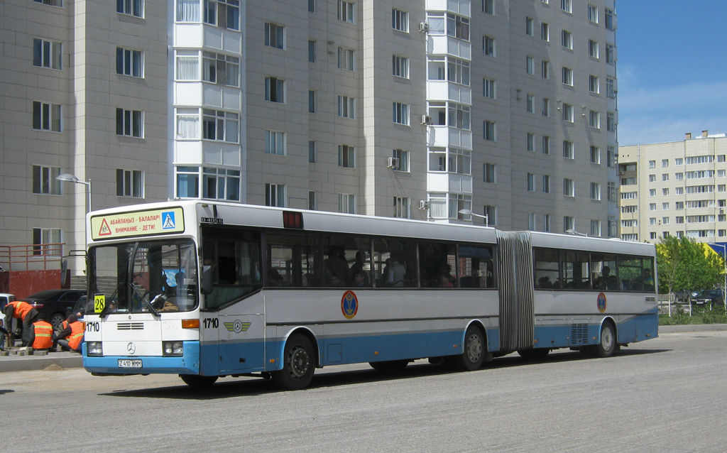 Астана, Mercedes-Benz O405G № 1710