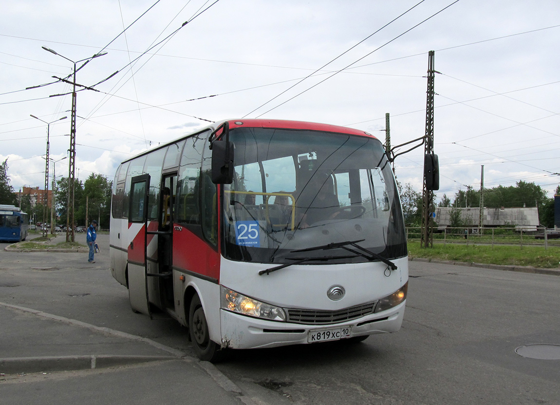 Карелия, Yutong ZK6737D № К 819 ХС 10