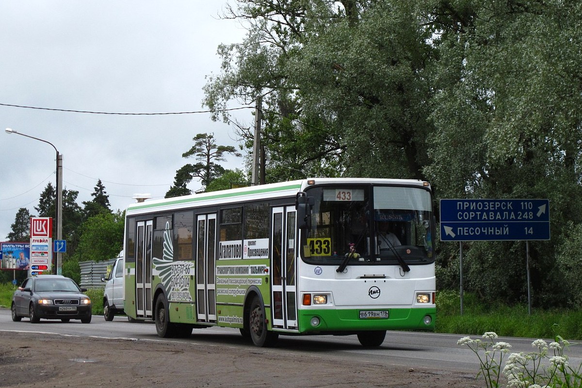 Санкт-Петербург, ЛиАЗ-5256.53 № В 619 ВН 178