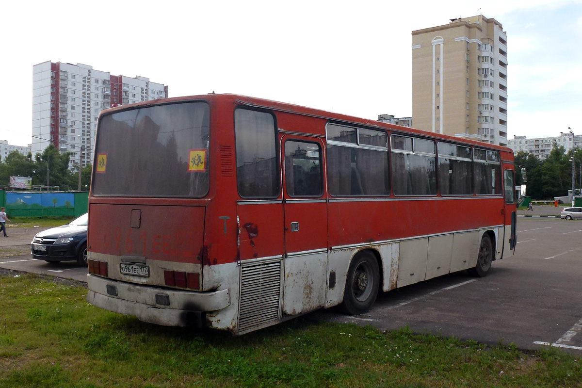 Moskva, Ikarus 256.54 č. О 961 ЕЕ 177