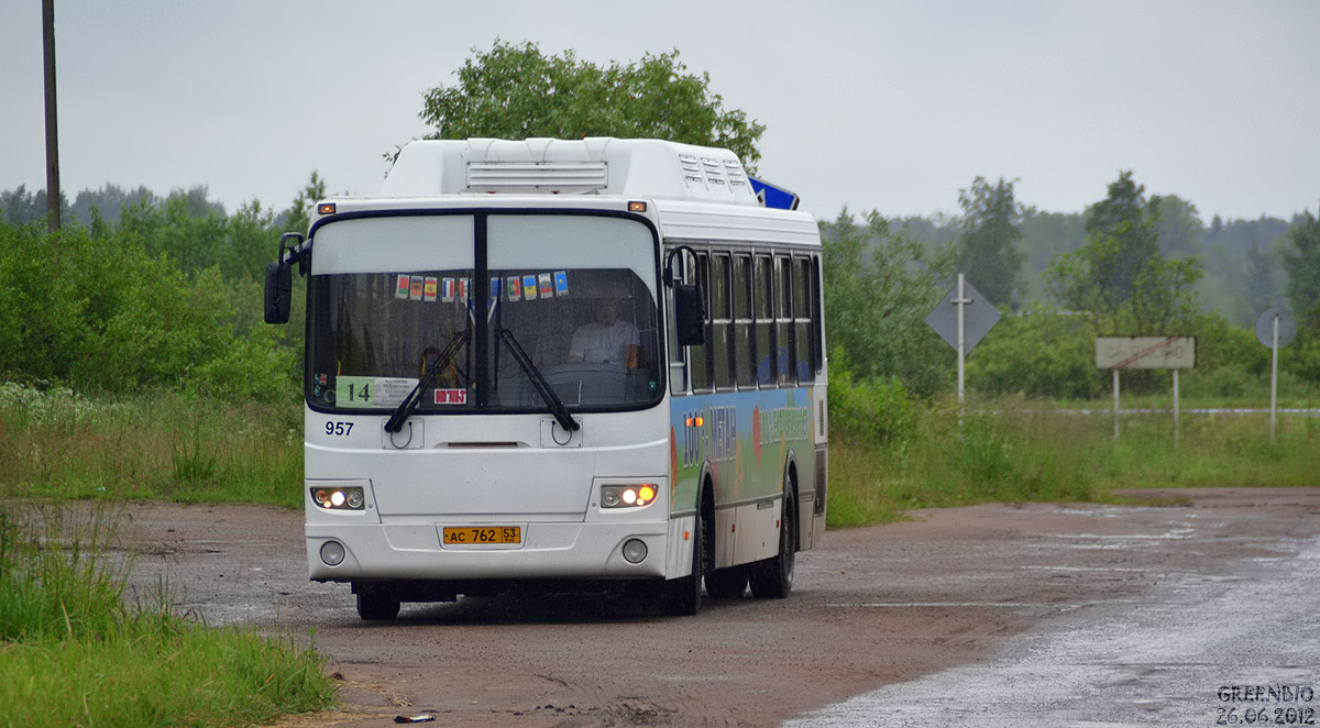 Новгородская область, ЛиАЗ-5293.70 № 957