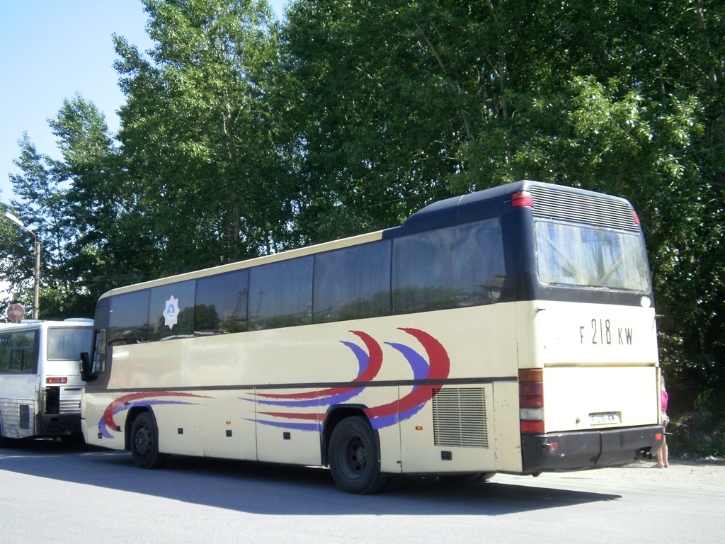 Восточно-Казахстанская область, Neoplan N316SHD Transliner № F 218 KW