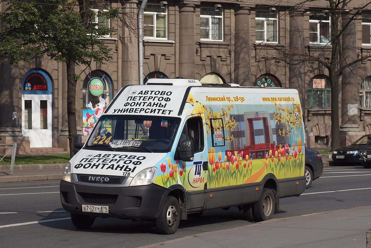 Санкт-Петербург, Нижегородец-2227UU (IVECO Daily) № 128