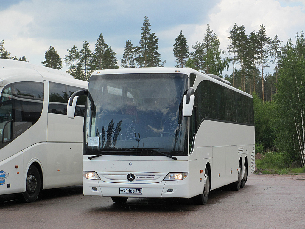 Saint Petersburg, Mercedes-Benz Tourismo II M/3 16RHD # М 701 ЕВ 178