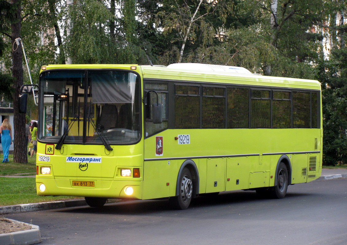 Moskau, LiAZ-5256.13 Nr. 19219