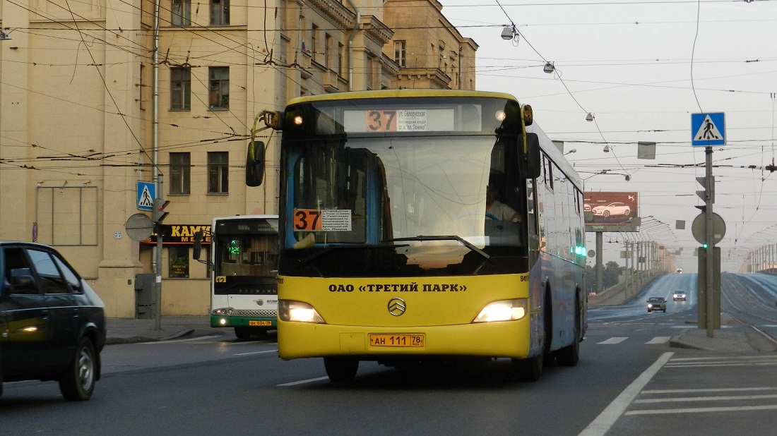 Санкт-Пецярбург, Golden Dragon XML6112UE № АН 111 78