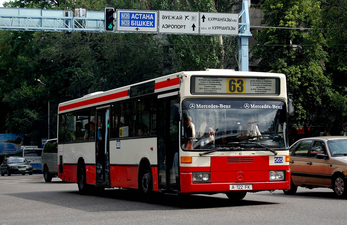 Алматы, Mercedes-Benz O405N № 565