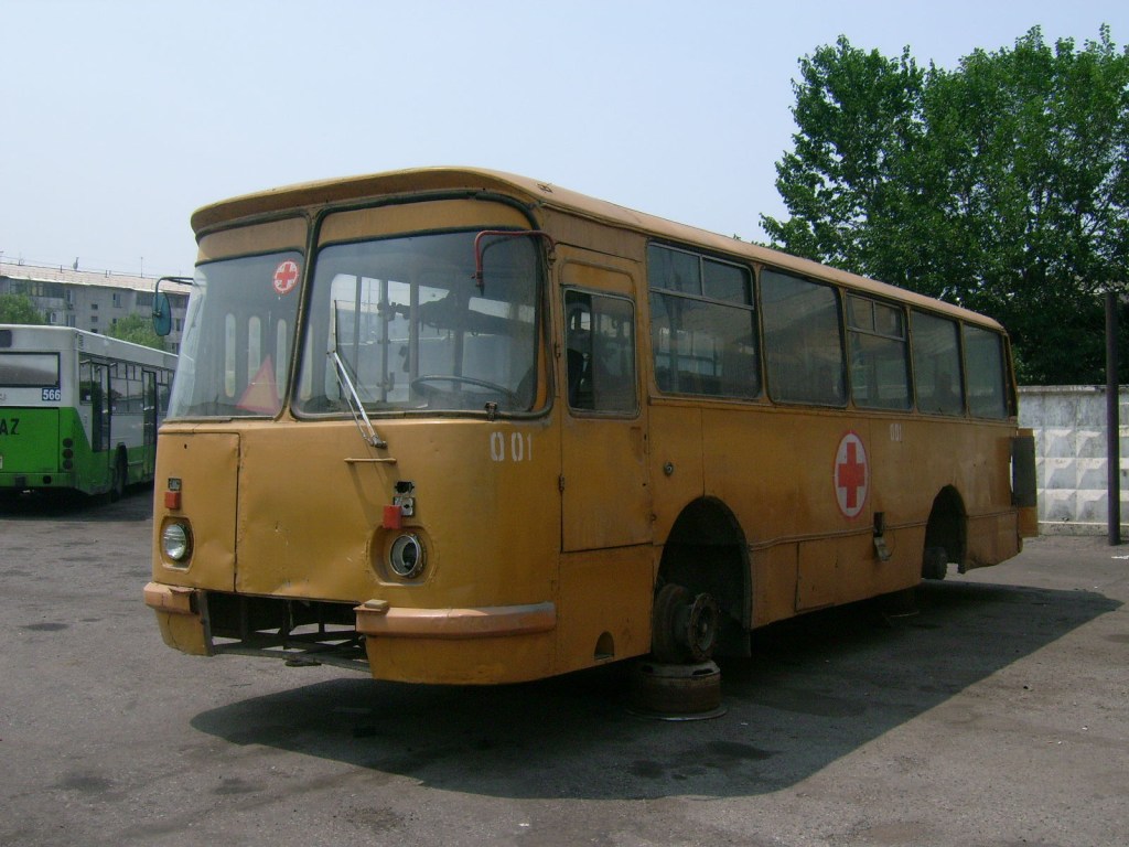 Almaty, LAZ-695N Nr. 001