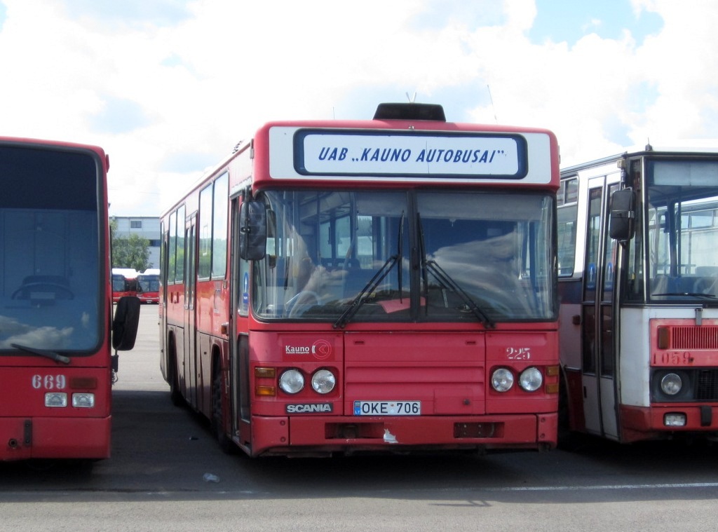 Litvánia, Scania CN113CLB sz.: 225