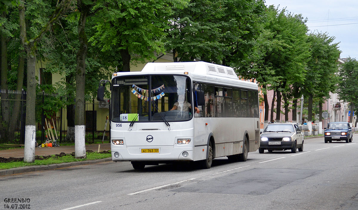 Novgorod region, LiAZ-5293.70 # 956