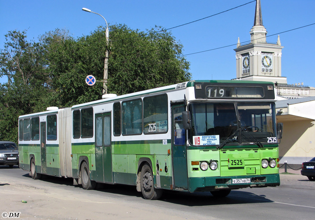 Волгоградская область, Scania CN112AL № 2525