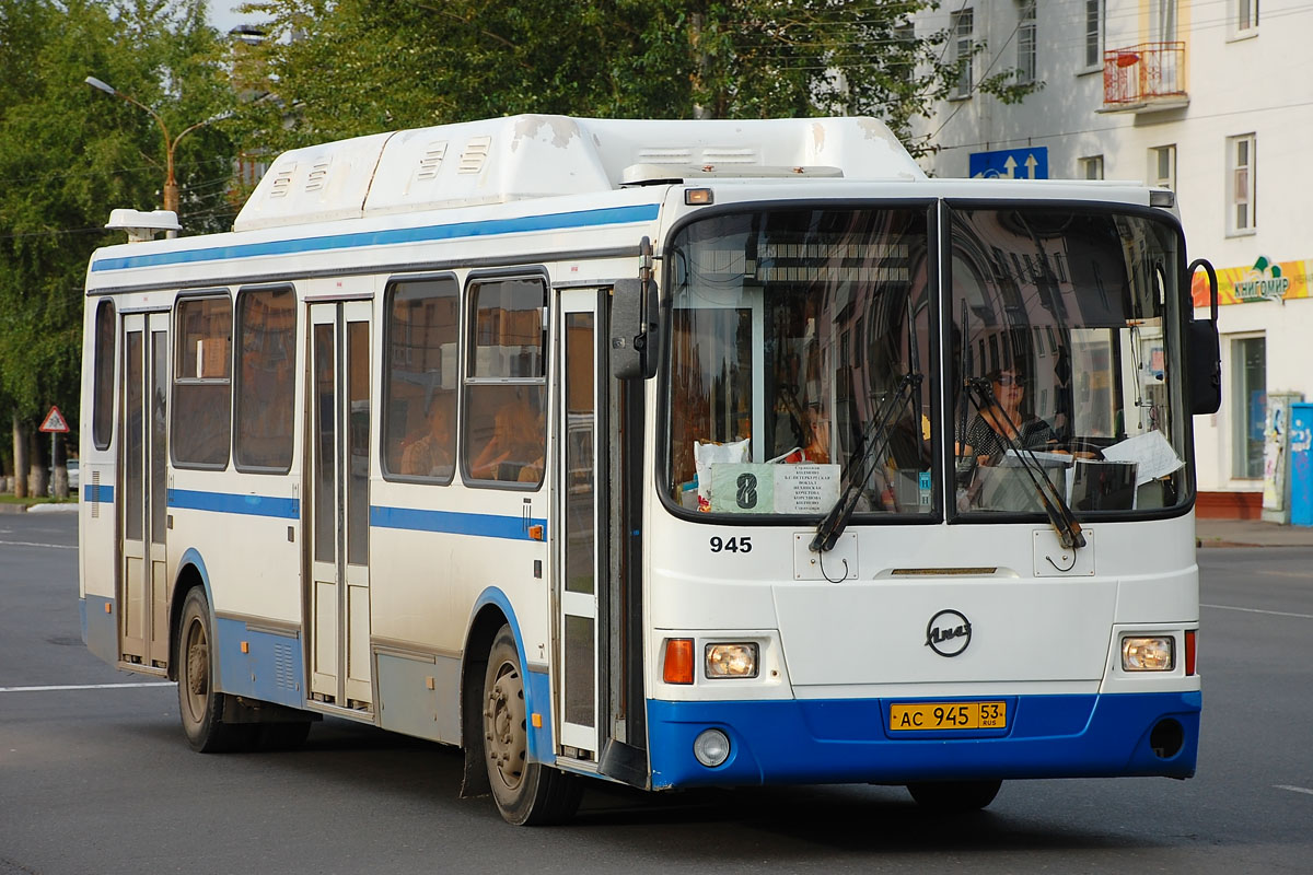 Novgorod region, LiAZ-5256.57 Nr. 945