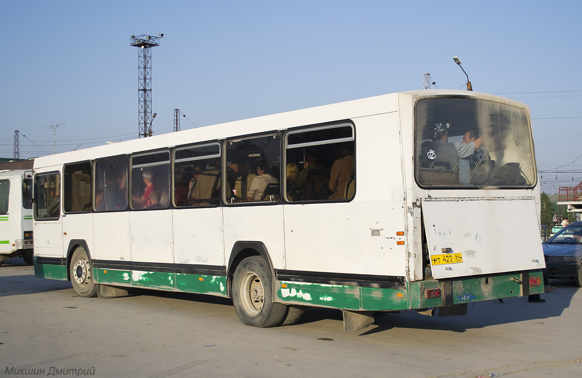Новосибирская область, Renault PR100 № МТ 422 54