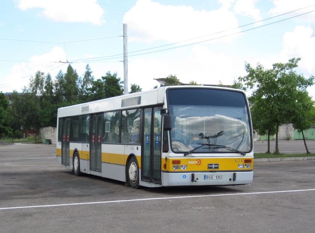 Литва, Van Hool A300 № 676