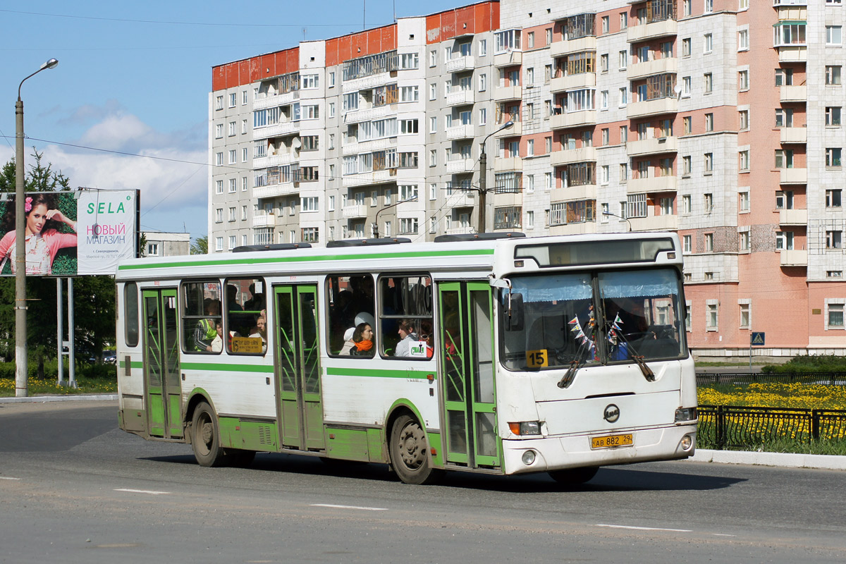 Архангельская область, ЛиАЗ-5256.40 № АВ 882 29