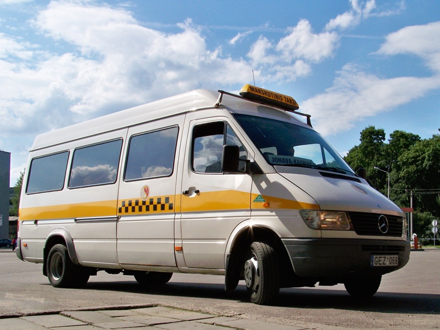 Литва, Mercedes-Benz Sprinter W904 412D № GEZ 068