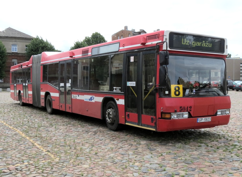 Латвия, Neoplan N4021/3NF № 5042