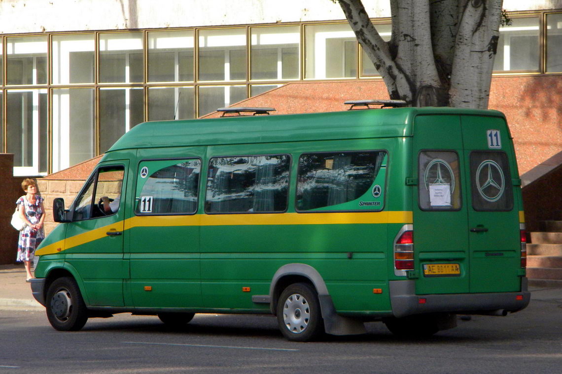 Днепропетровская область, Mercedes-Benz Sprinter W904 412D № AE 8811 AA