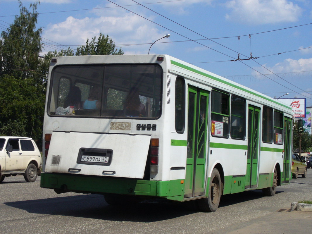 Obwód kirowski, LiAZ-5256.25 Nr С 999 ОА 43