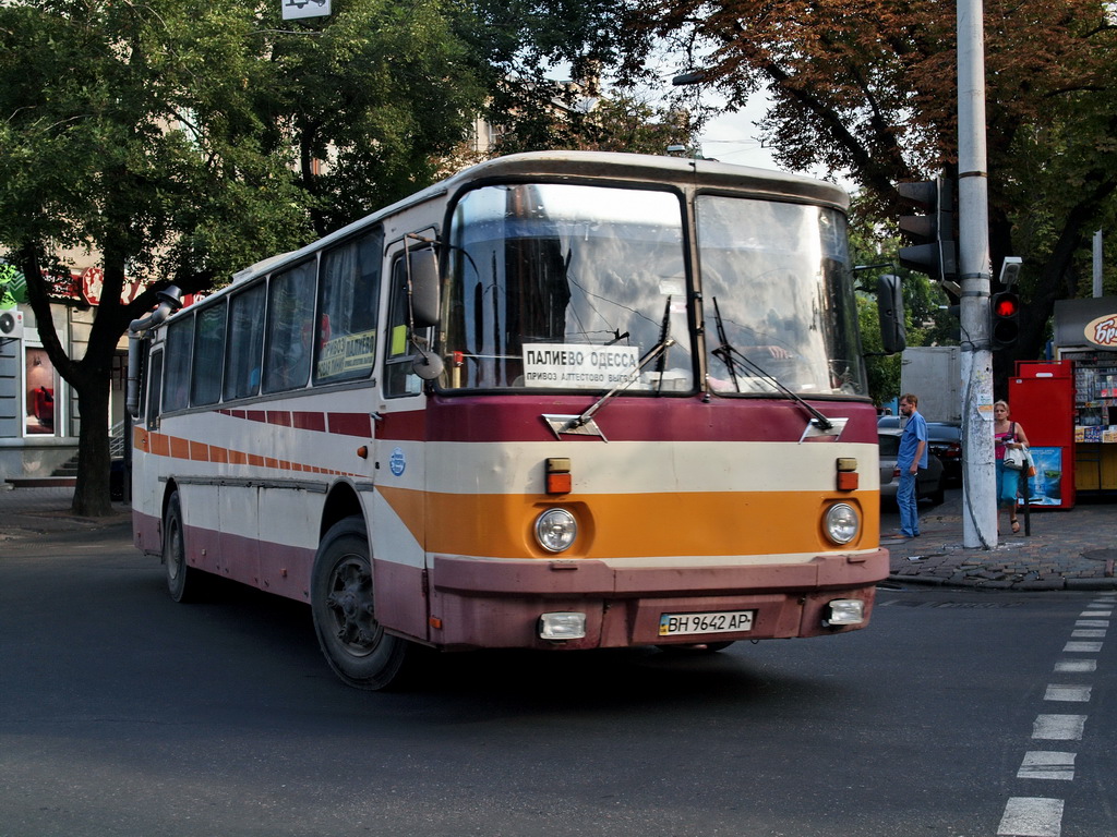 Obwód odeski, LAZ-699R Nr BH 9642 AP