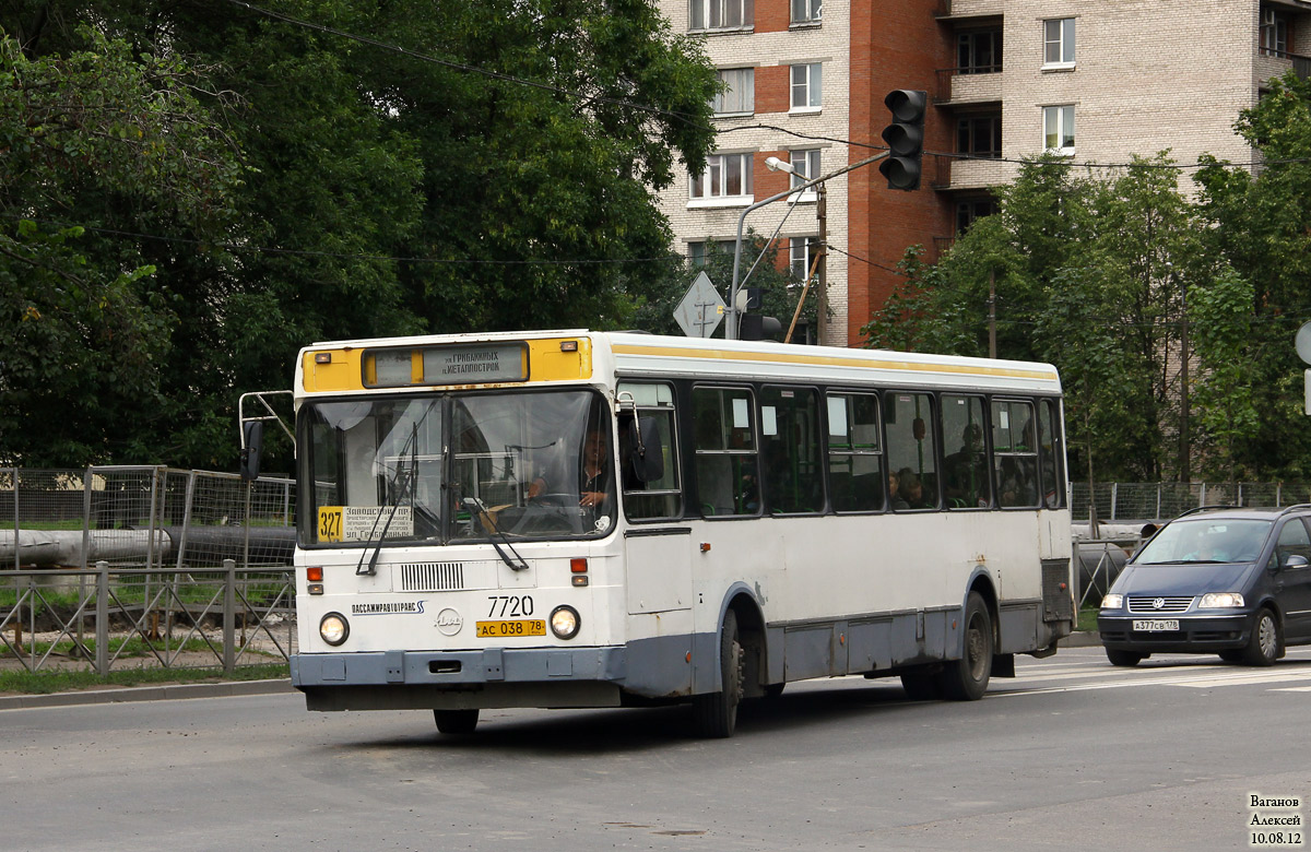 Санкт-Петербург, ЛиАЗ-5256.25 № 7720