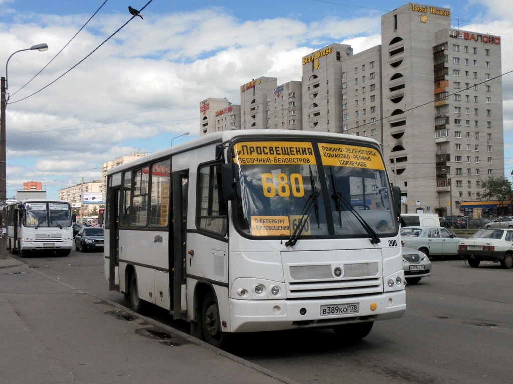 Szentpétervár, PAZ-320402-05 sz.: 206