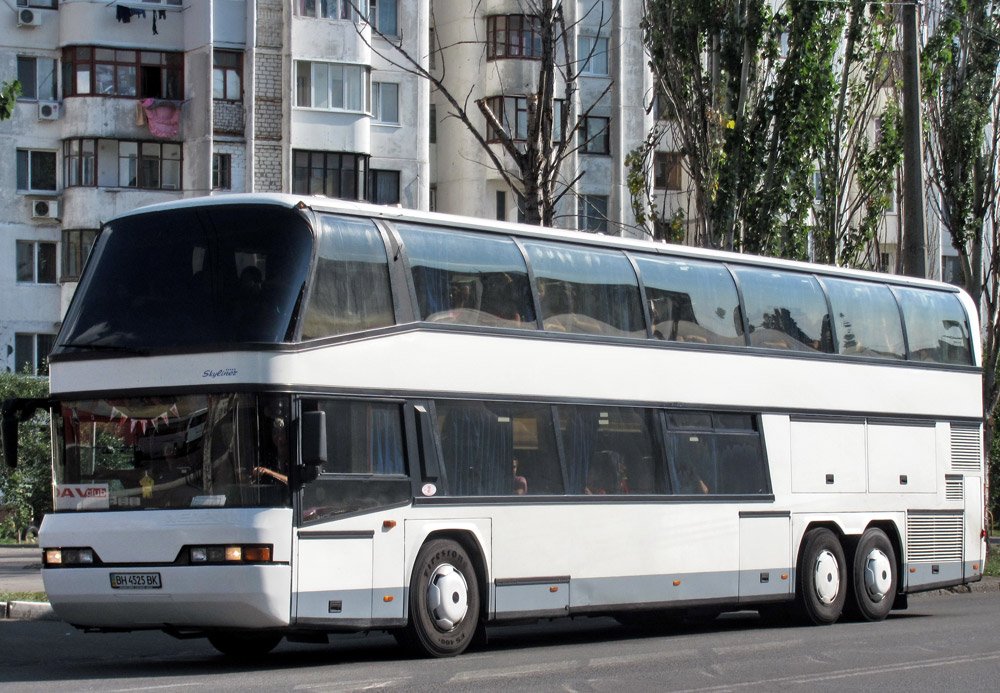 Одесская область, Neoplan N122/3L Skyliner № BH 4525 BK