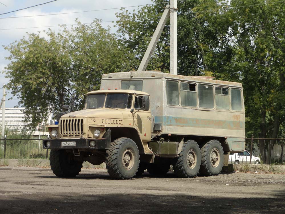 Приморский край, НефАЗ-42112 № О 654 РР 25
