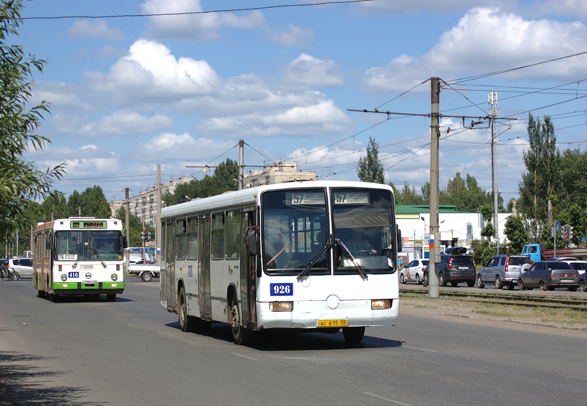 Омская область, ЛиАЗ-5256.45 № 416; Омская область, Mercedes-Benz O345 № 926