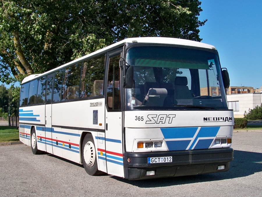 Litauen, Neoplan N316K Transliner Nr. 365