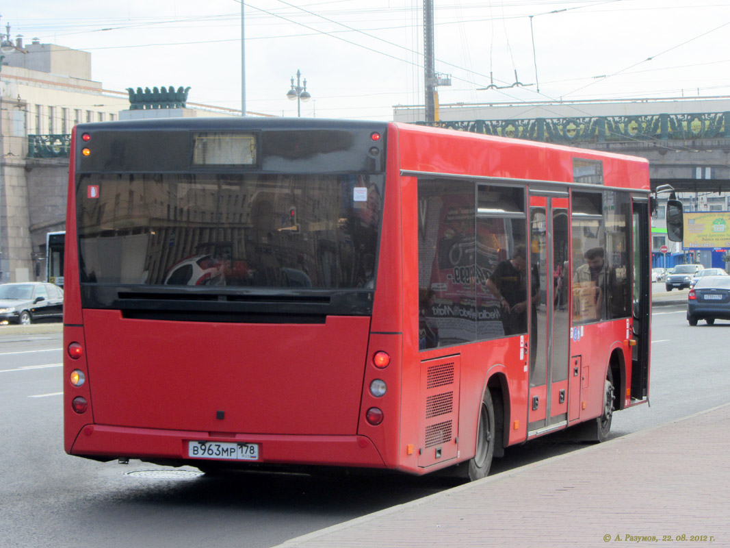 Санкт-Пецярбург, МАЗ-206.067 № В 963 МР 178