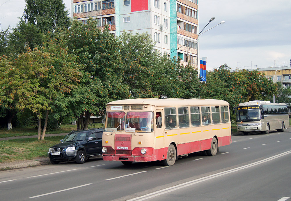 Kemerovo region - Kuzbass, LiAZ-677M Nr. У 984 СР 42