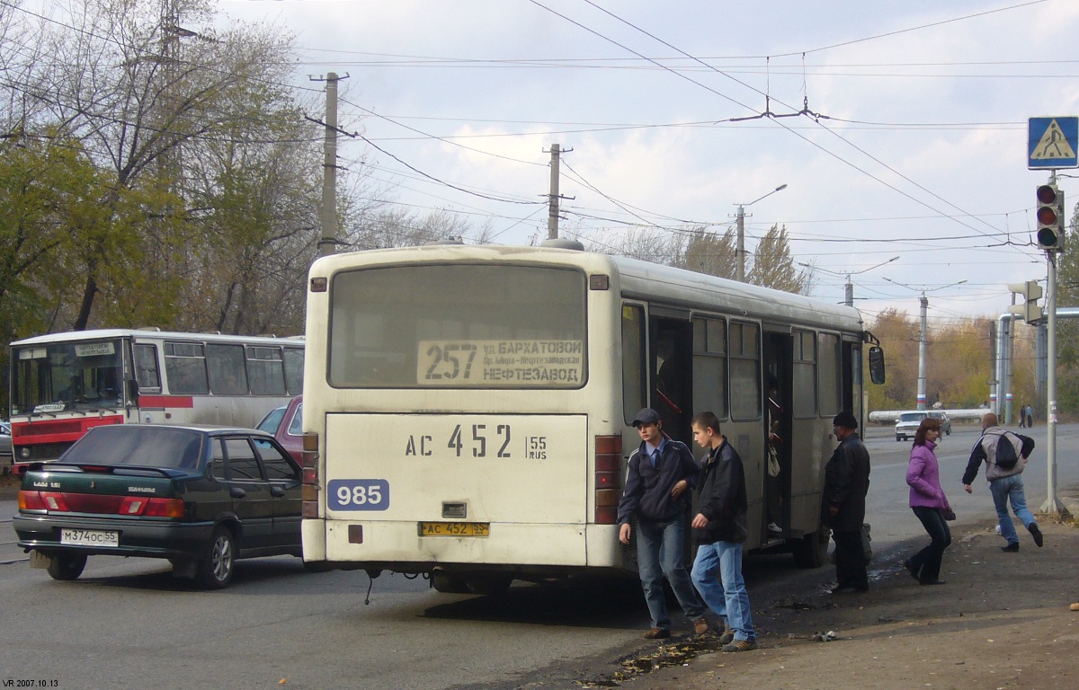 Obwód omski, Mercedes-Benz O345 Nr 985