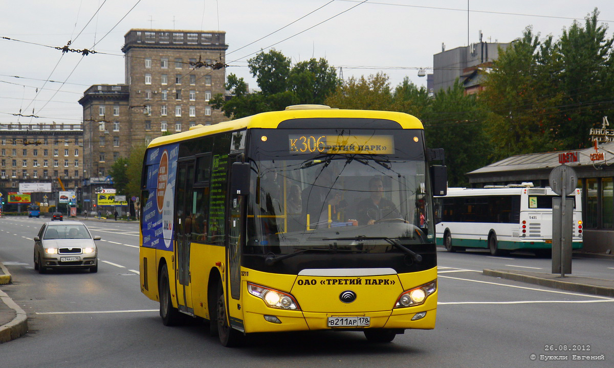 Санкт-Петербург, Yutong ZK6852HG № В 211 АР 178