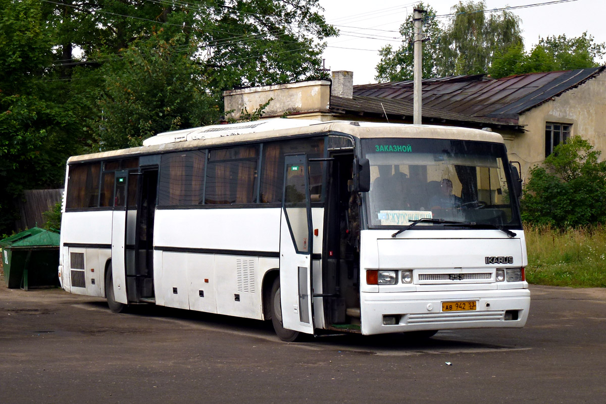 Новгородская область, Ikarus 253.52 № АВ 942 53