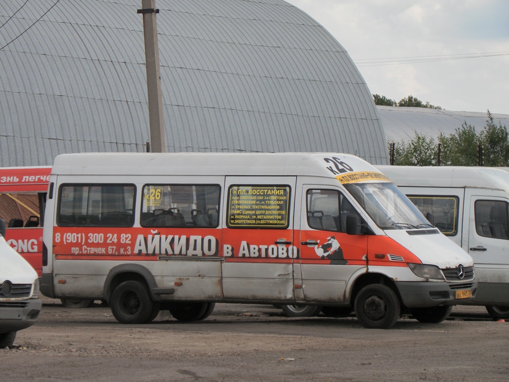 Sankt Petersburg, Mercedes-Benz Sprinter W904 408CDI Nr. 13020