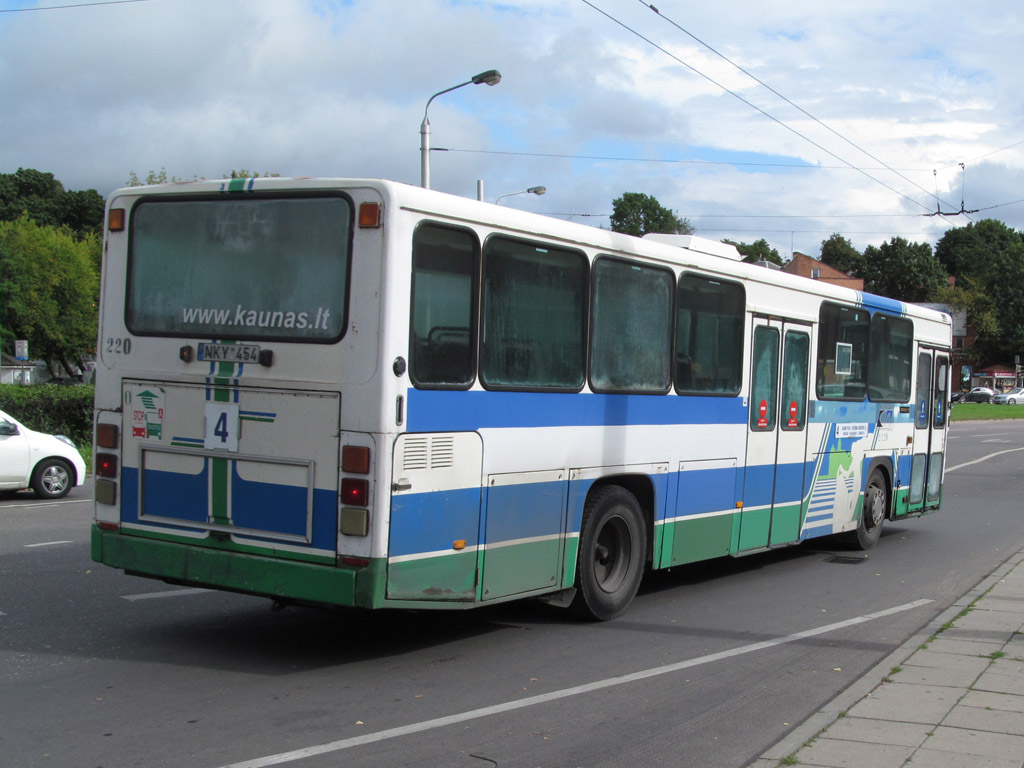 Литва, Scania CR112 № 220