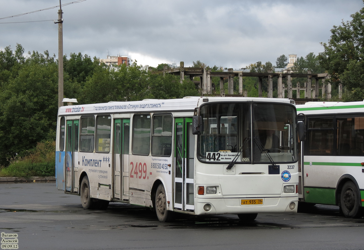 Санкт-Петербург, ЛиАЗ-5256.25 № 3237